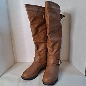 Journee Collection Extra Wide Calf faux fur lined Spokane Boot size 7 (flaw)